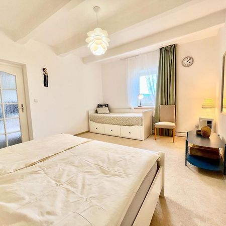 Apartman U Berounky Beroun  Luaran gambar