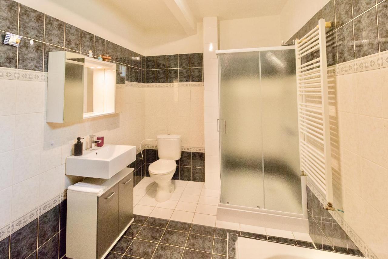 Apartman U Berounky Beroun  Luaran gambar